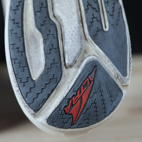 Altra Torin 7 Shoes Mens Size 11 Gray Red Running Athletic Sneakers AL0A82C4264 - Picture 10 of 11